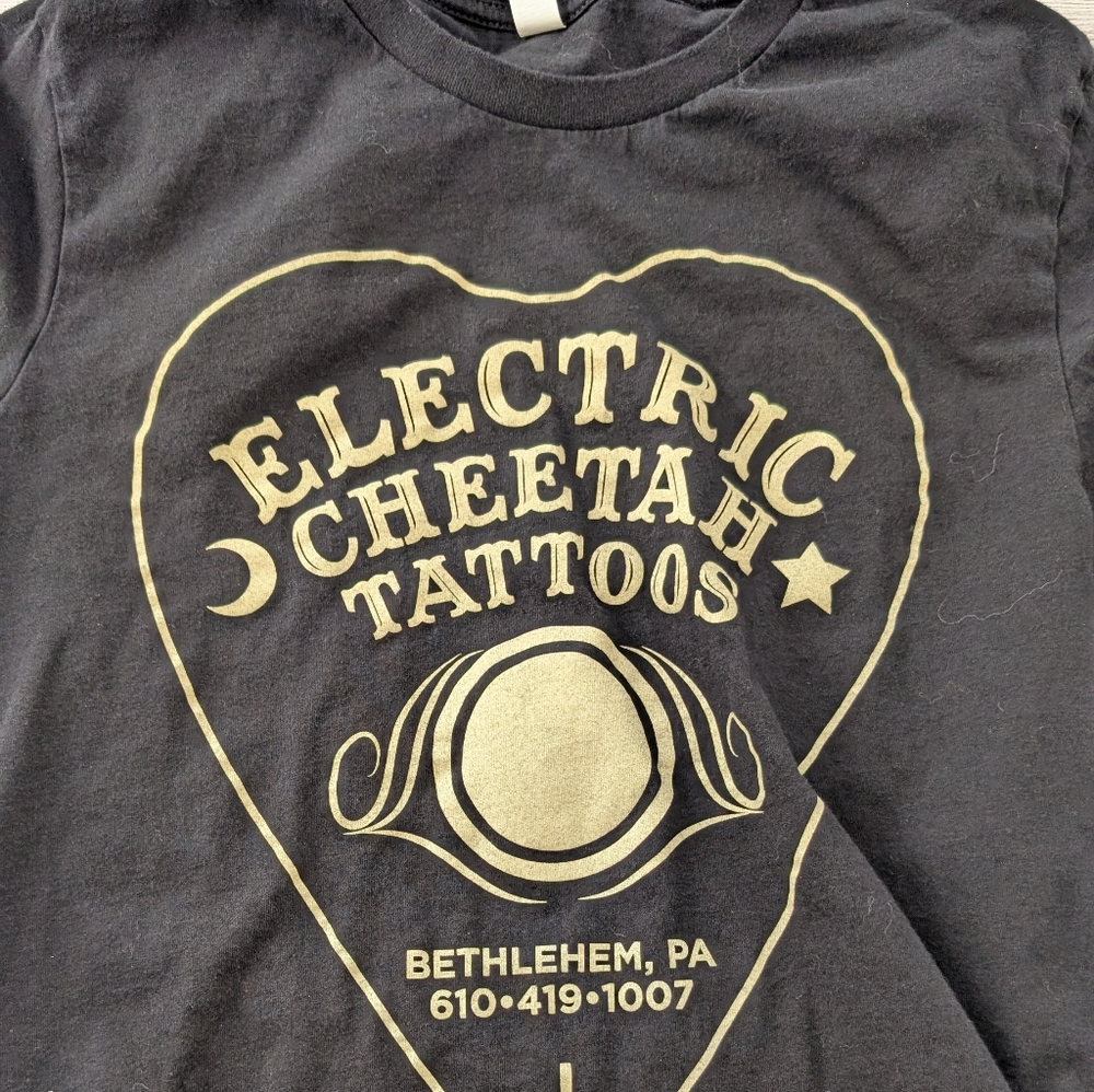 Women's Tattoo Parlor Black Short Sleeve T-shirt Size Medium - Picture 8 of 8